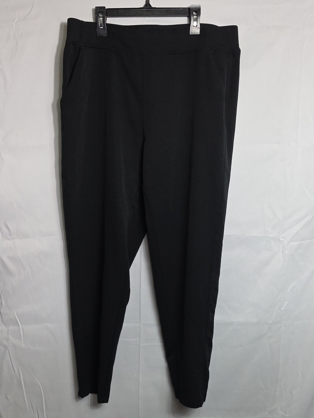 32 Degrees CoolWomen's Black Pull-On Tapered Pants Size Large (W#700)